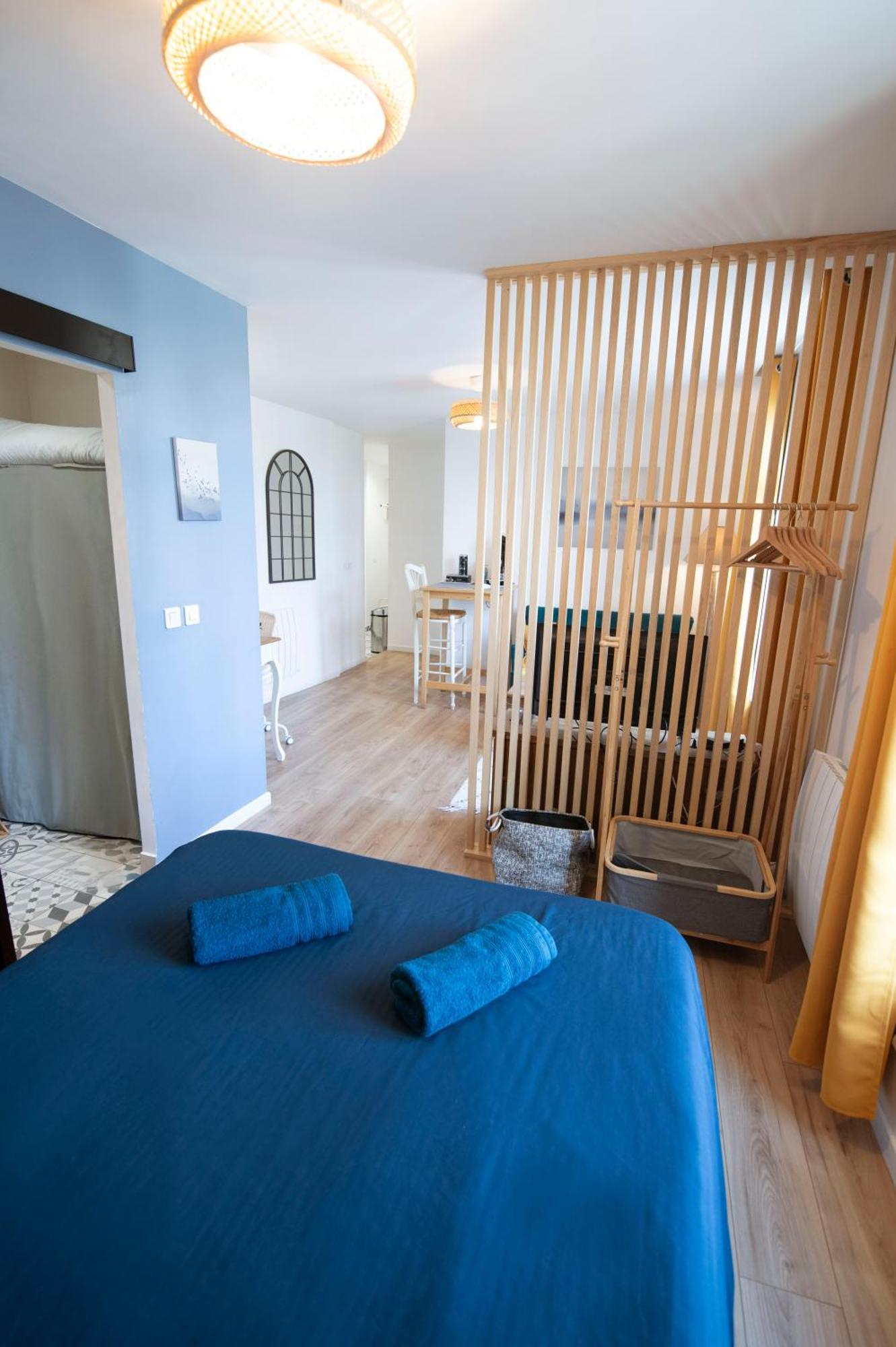Le Cosy & Boise De Pontoise Apartment Luaran gambar