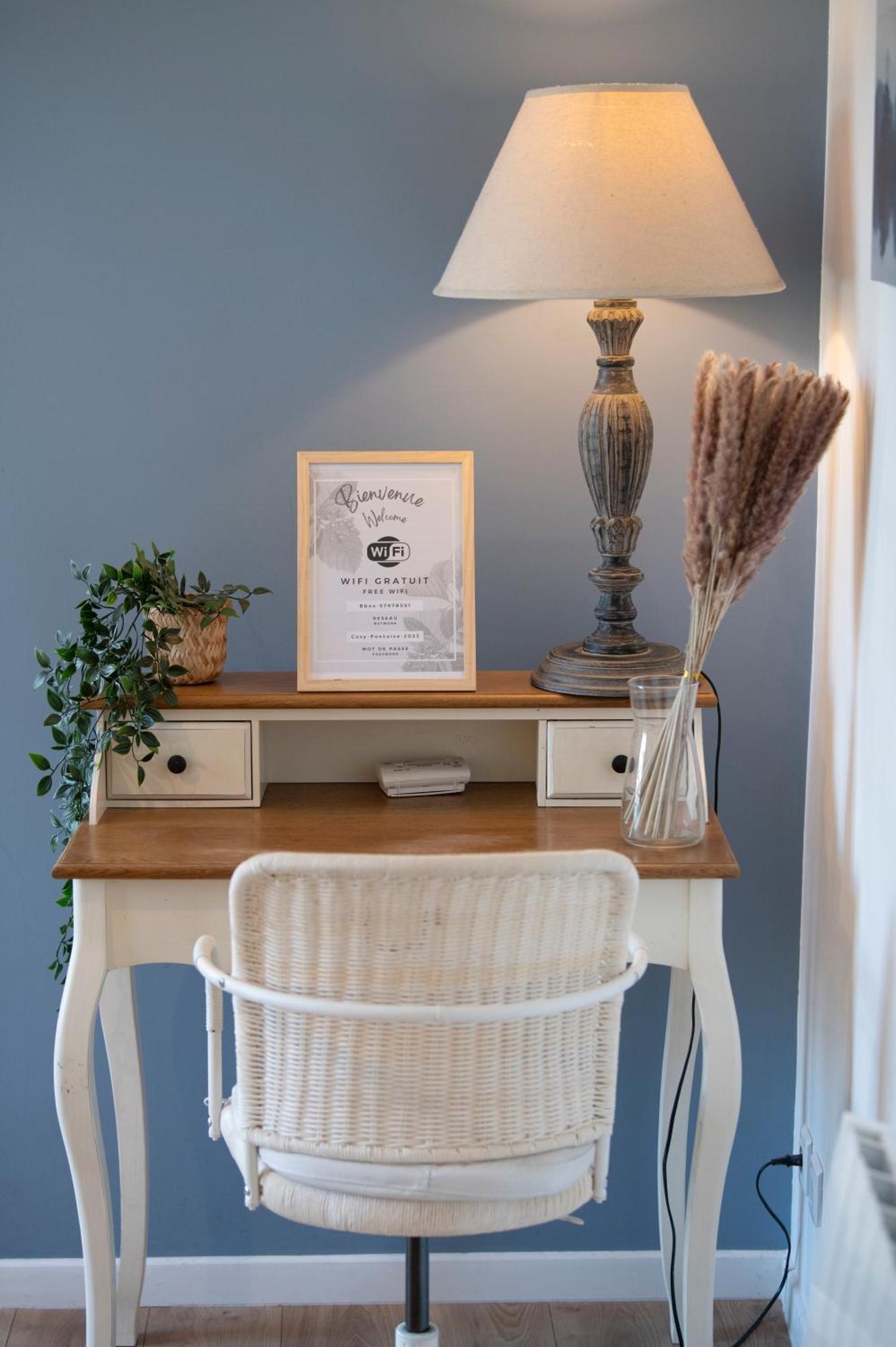 Le Cosy & Boise De Pontoise Apartment Luaran gambar