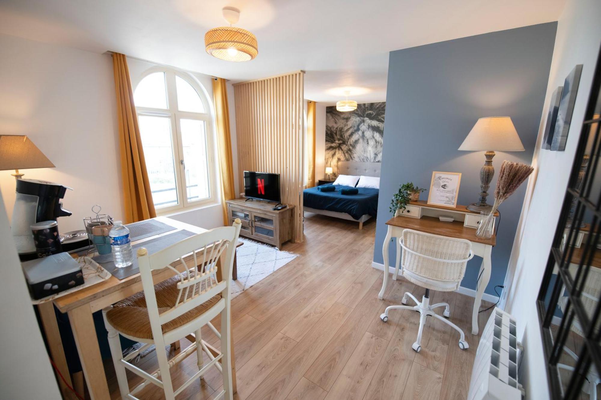 Le Cosy & Boise De Pontoise Apartment Luaran gambar
